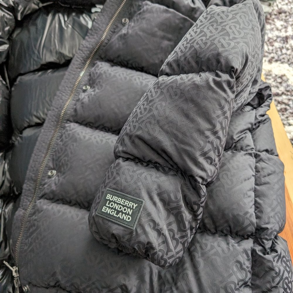 NWT Burberry Parkway TB Logo Hooded Down Puffer Winter Coat 100% authentic XXL